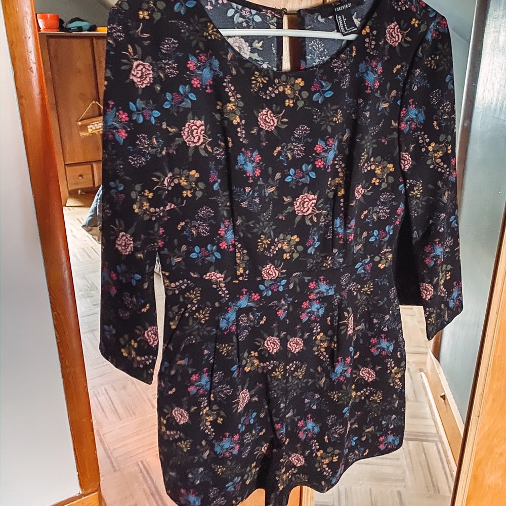 Black flower romper